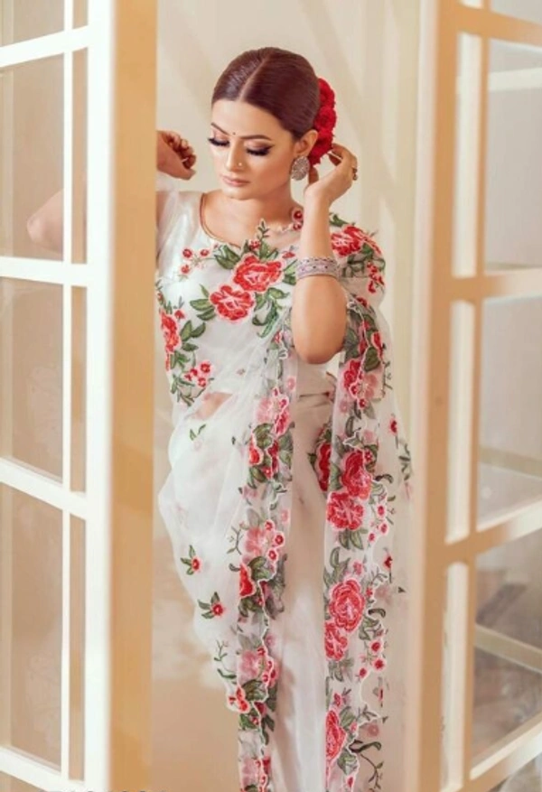AAGAM Organza Silk  Shaded Multi Thread Work  White Sarees With 2 blouse Pieces  -  Free Size, White, Organza, Pack of1